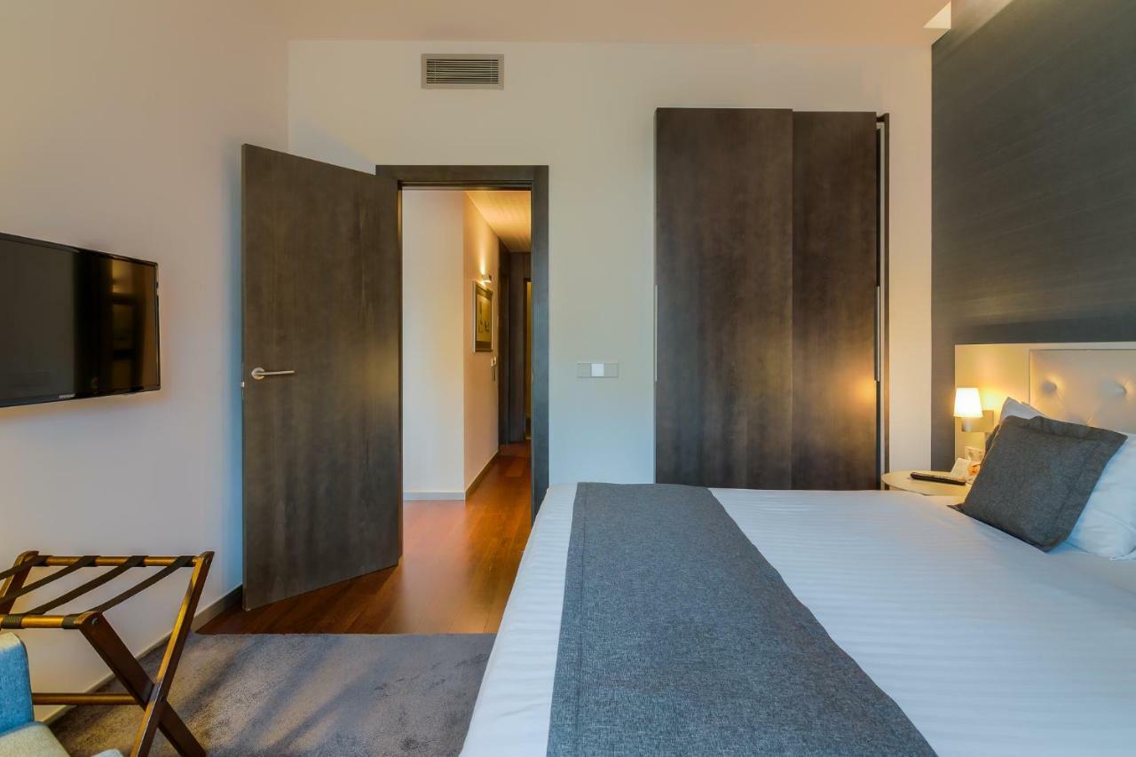 Hotel Cismigiu Bucarest Esterno foto