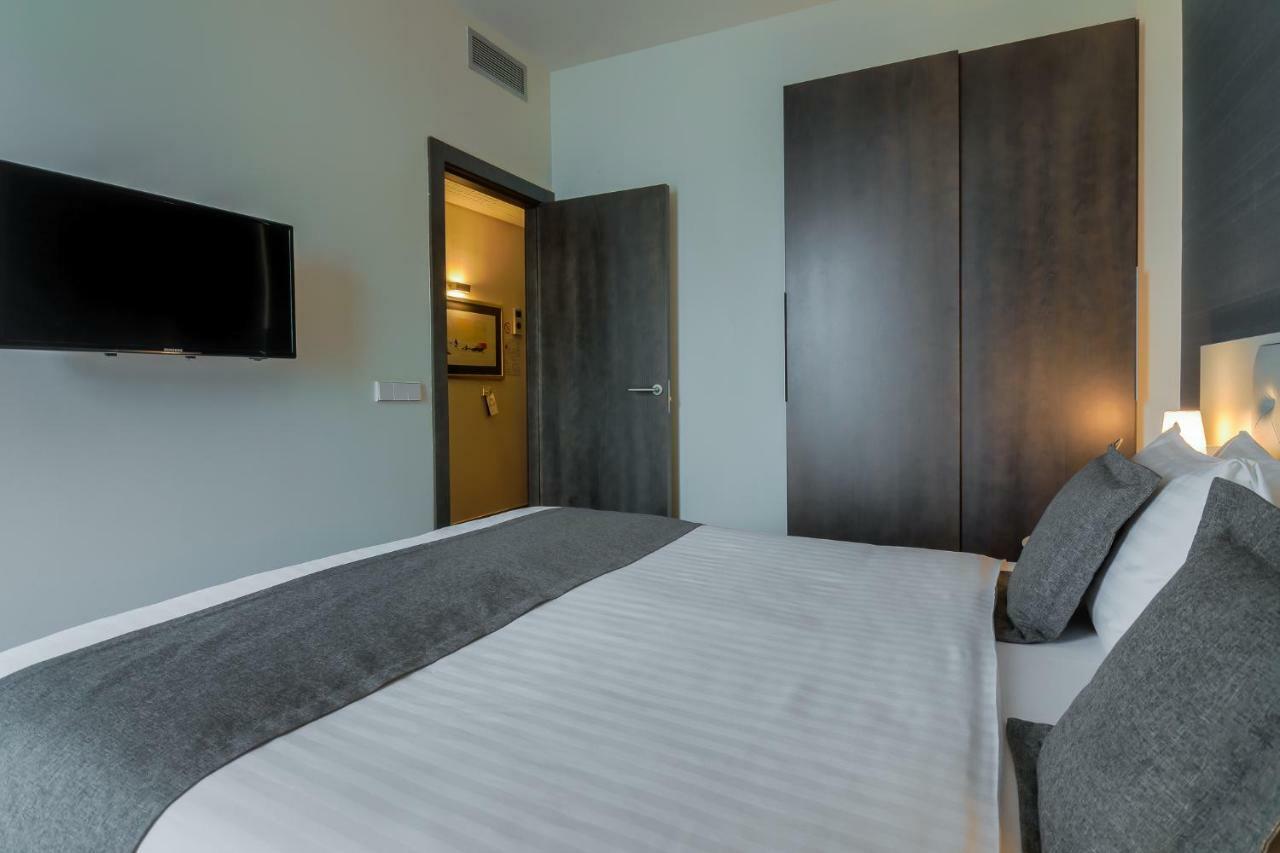 Hotel Cismigiu Bucarest Esterno foto